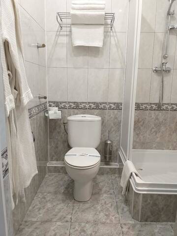 Улучшенный двухместный номер с 2 отдельными кроватями в Отеле Hotel Mon Senior